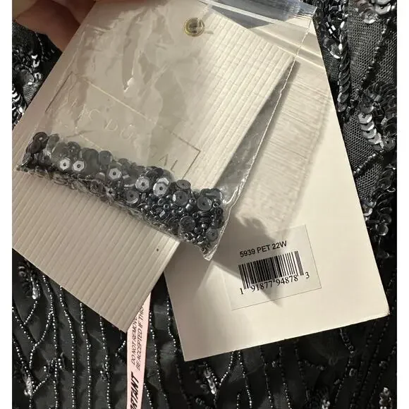 Mac Duggal Embellished Cape Sleeve Column Dress #5939 Plus Size 22 W NWT Midi